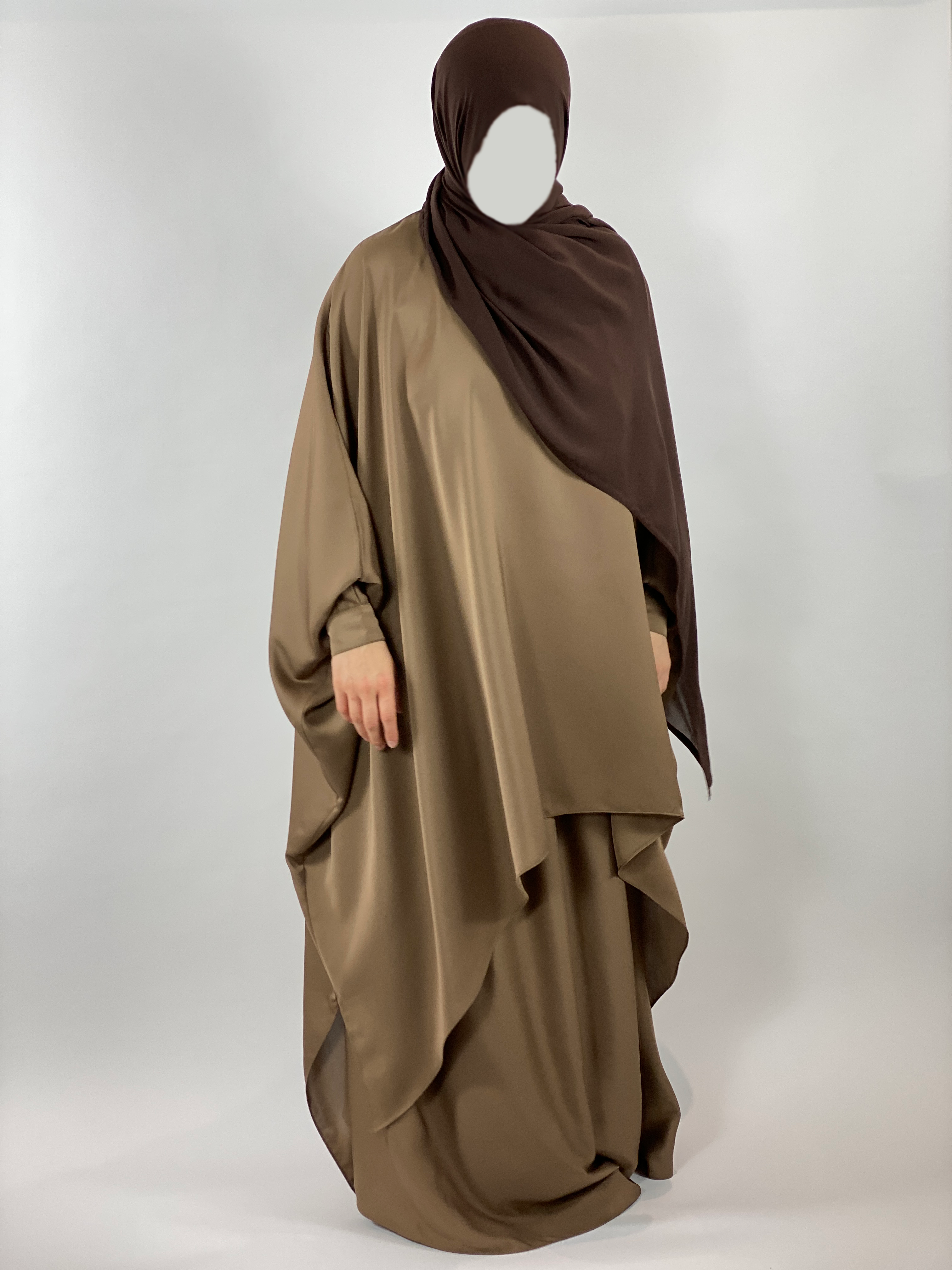 Waterfall Cape Set: Gold