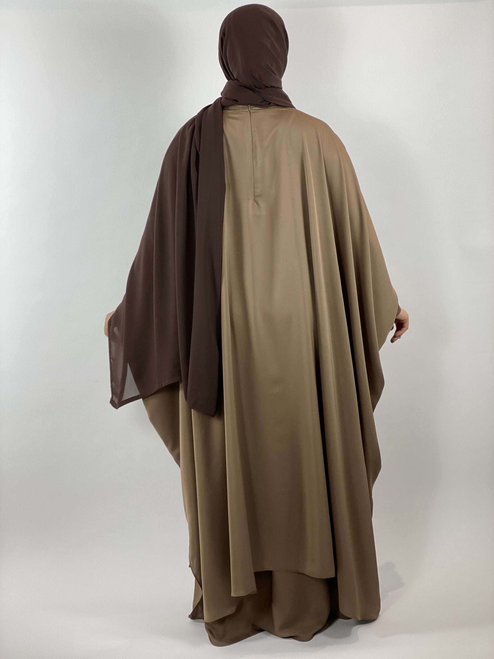 Waterfall Cape Set: Gold