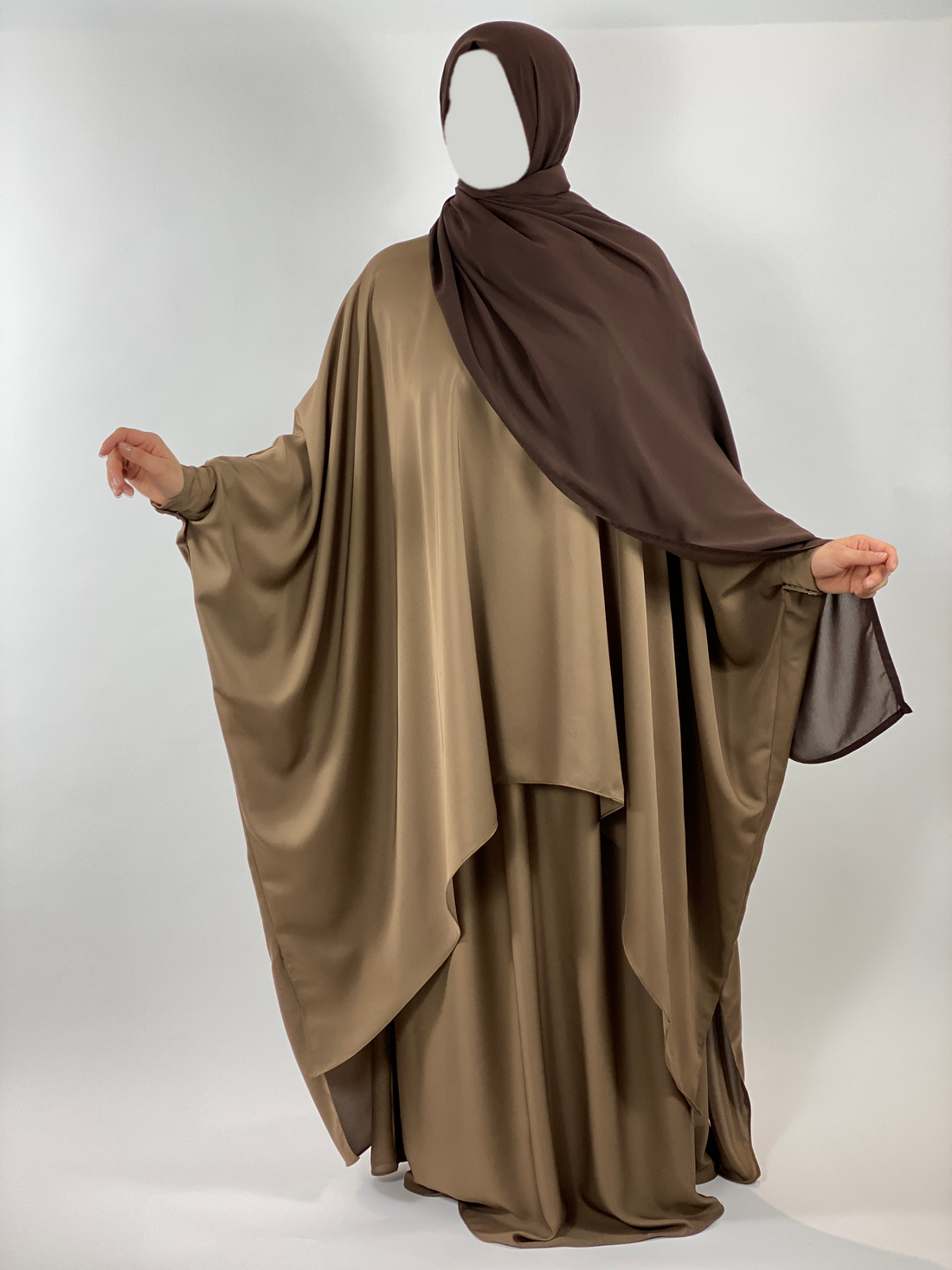 Waterfall Cape Set: Gold