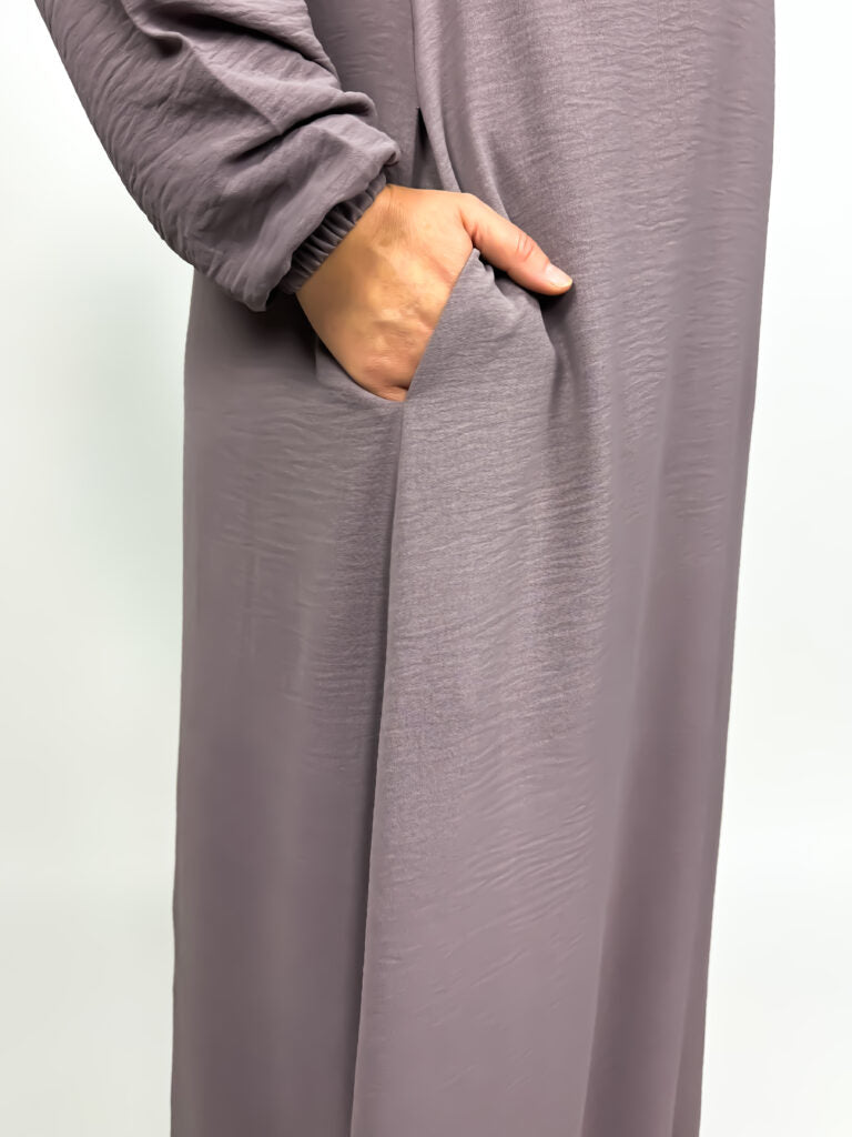 Stretchy Abaya with Elastic Cuffs