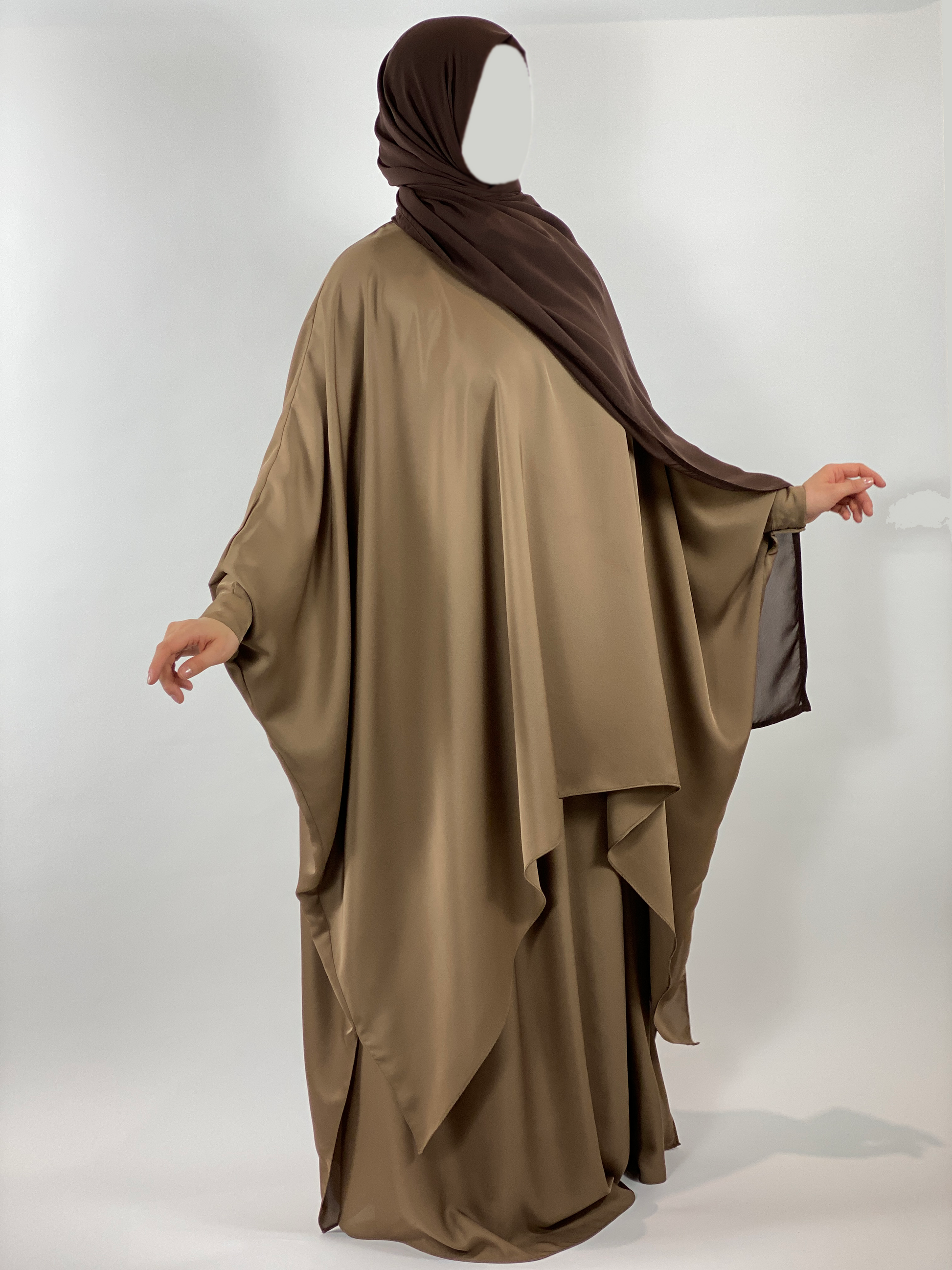 Waterfall Cape Set: Gold
