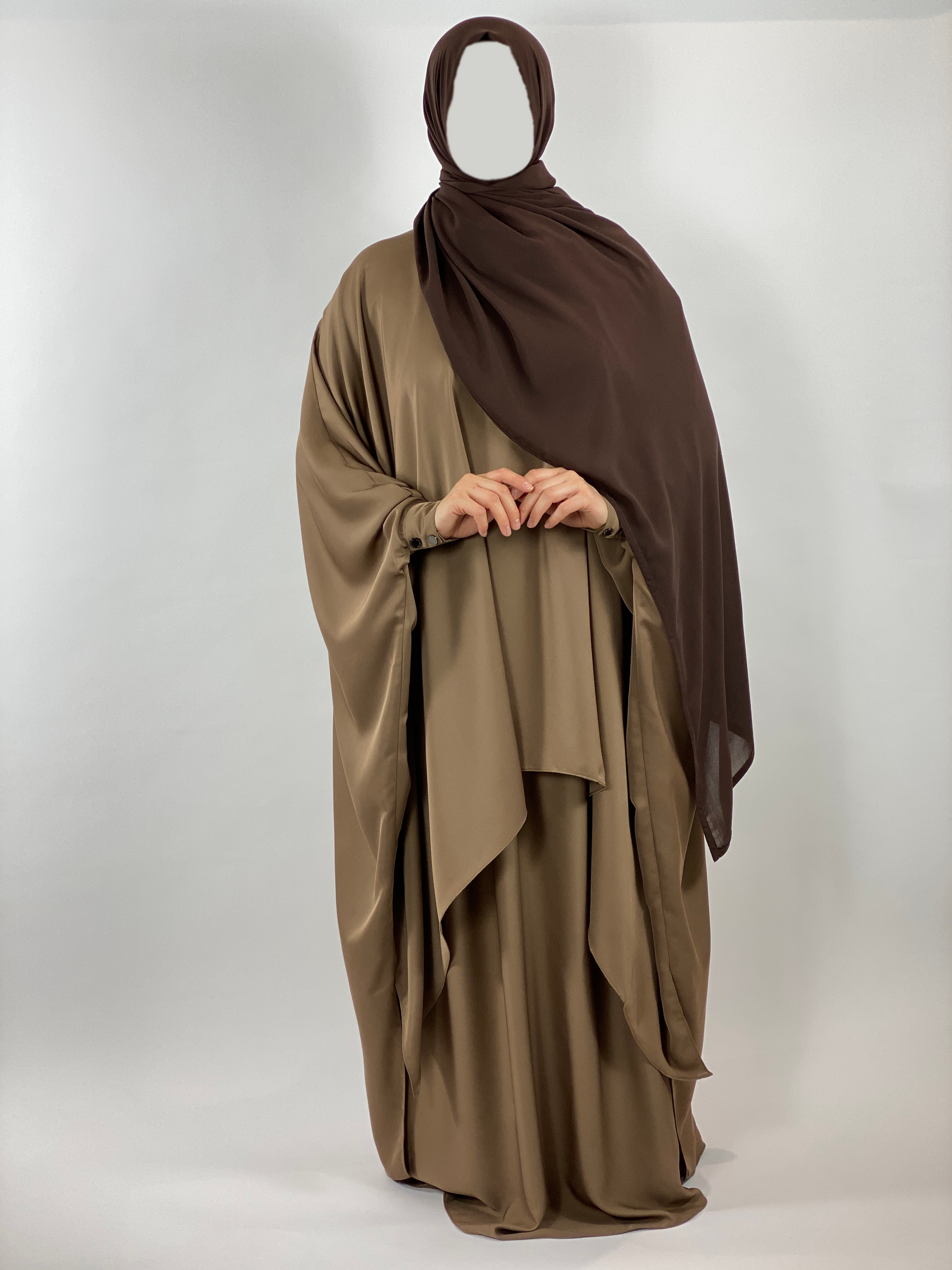 Waterfall Cape Set: Gold